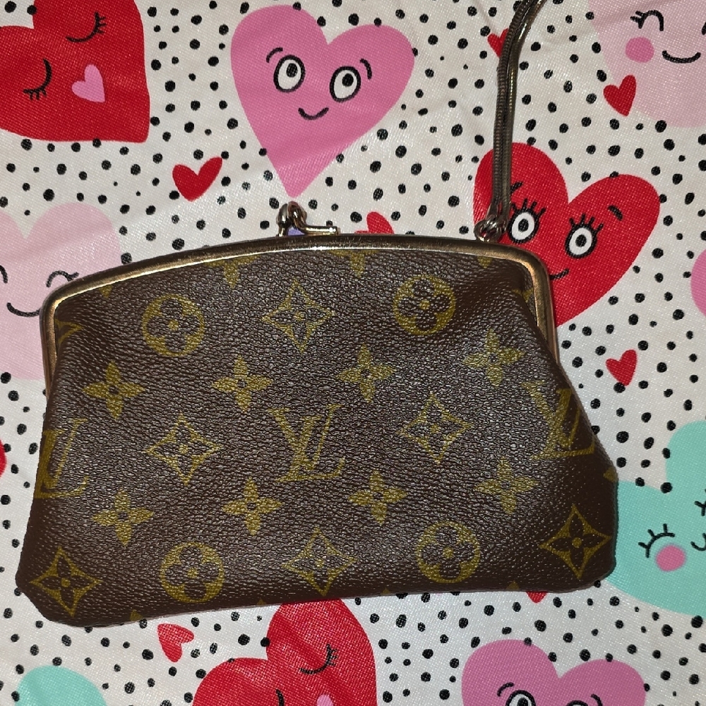 Louis Vuitton Monogram Brown Clutch